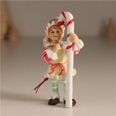 Фигурка-подвеска «Новогодний эльф с леденцом», ёлочная игрушка, 5×4.5×11 см