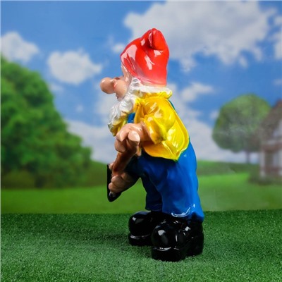 Садовая фигура из гипса «Гном с лопатой», 40×24×16 см