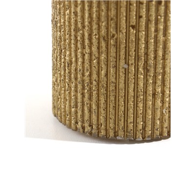 УЦЕНКА Свеча «Рельеф», 7×7.5 см, золотой металлик