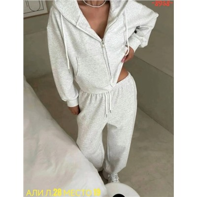 Спортивный костюм #23045846