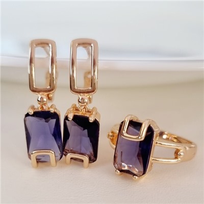 Комплект ювелирная бижутерия коллекция  "Дубай" серьги и кольцо 19 р, покрытие: позолота, вставка: фианиты, цвет: фиолетовый, арт.217.306-18 (1)