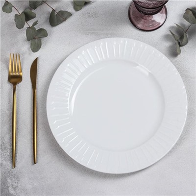 Тарелка фарфоровая обеденная GOURMET, d=26.3 см, цвет белый