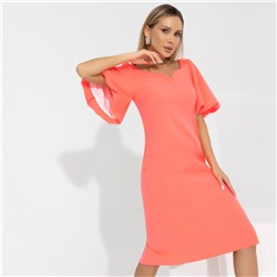 Платье-футляр, По дороге в Голливуд