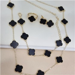 Комплект ювелирной бижутерии Итальянское золото (покрытие желтое 14к) клевер, серьги, браслет на руку, колье на шею и кольцо 17 р, вставка: пластик, цвет: черный, арт.313.482-17