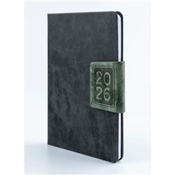 Еженедельник 2026 г. А5 128 стр. "СИЦИЛИЯ" черный+зеленый, магнитный клапан 310174 Alpha-Trend