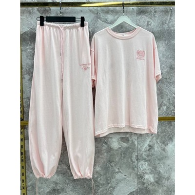 Спортивный костюм #22915261