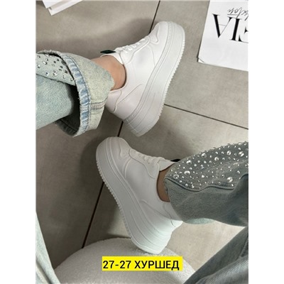 кроссовки