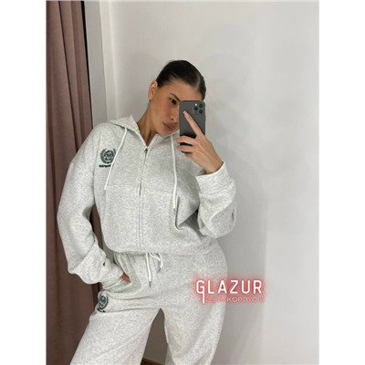 Спортивный костюм #23026864