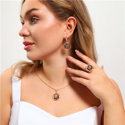 Крупный комплект ювелирной бижутерии коллекция "Дубай" серьги, кулон и кольцо 19 р, покрытие: позолота вставка: фианиты, искусственный камень, сухоцветы, цвет: прозрачный и черный, арт.213.883-19