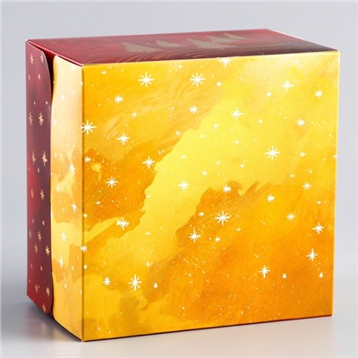 Коробка под бенто - торт с окном новогодняя «Верь в чудеса», 15.5×15.5×10 см, тиснение