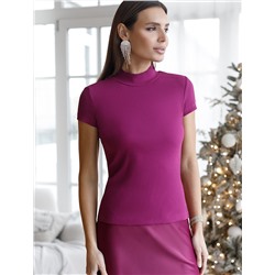 Футболка из фактурного трикотажа в рубчик