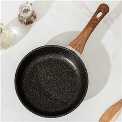 Сковорода KUKMARA Granit Ultra original, d=22 см, пластиковая ручка, антипригарное покрытие, алюминий, тёмно-коричневая