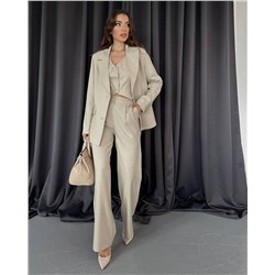 Костюм тройка