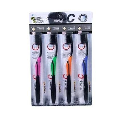 Зубная щетка с угольным напылением (4шт в наборе) Medicare Charcoal Toothbrush