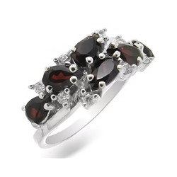 Кольцо из серебра гранат, Зоя