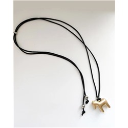 Подвеска на шнурке