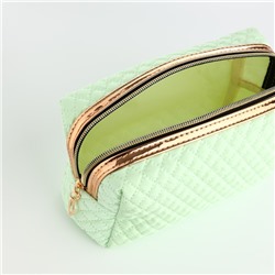 Косметичка на молнии, цвет зелёный
