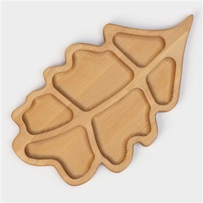 Менажница деревянная авторская Adelica «Дубовый лист», 35×20×1.8 см, пропитана минеральным маслом, берёза