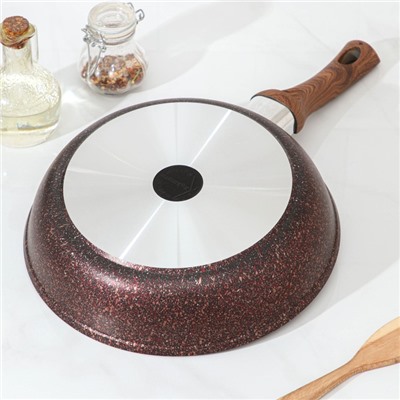 Сковорода KUKMARA Granit ultra red, d=26 см, пластиковая ручка, стеклянная крышка, антипригарное покрытие, алюминий, коричневая
