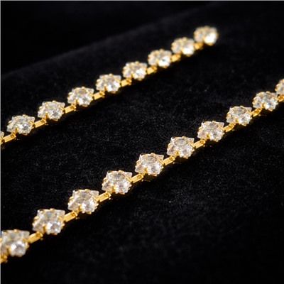 Серьги бижутерия висячие вечерние с камнями, цвет: золотистый и прозрачный, арт.012.066