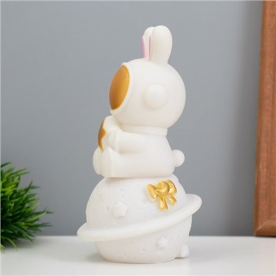 Фигурка светящаяся RISALUX «Заяц со звездой на Сатурне», LED-ночник, 2 Вт, LR44 5×8×13 см