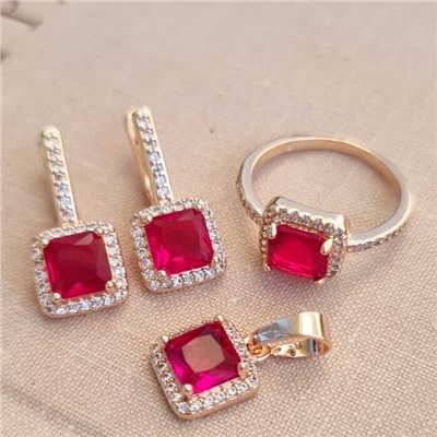 Комплект ювелирной бижутерии Дубайское золото, серьги, кулон и кольцо 20 р, покрытие позолота, цвет: красный, арт. 213.076-20