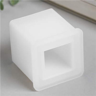 Молд силиконовый «Подсвечник квадратный» 5.7×5.7×6.2 см