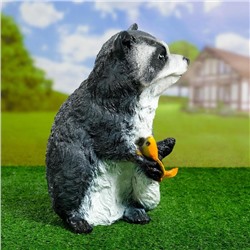 Садовая фигура из гипса «Енот с рыбкой», 20×23×36 см