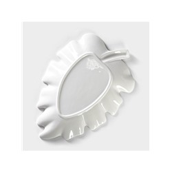 Блюдо сервировочное «Лист», 30×20 см, керамика, цвет белый