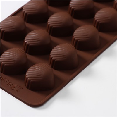 Форма для конфет и шоколада Доляна «Ракушки», силикон, 20.5×10.5 см, 15 ячеек (2.7×2.4 см), коричневая