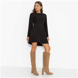 Платье приталенное, Любовь с первого платья