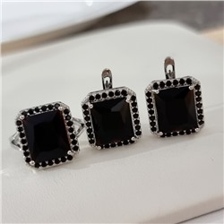 Комплект ювелирной бижутерии коллекция "Дубай" серьги и кольцо 18 р покрытие посеребрение, вставка: стекло и цирконы, цвет: черный, арт.215.546-18
