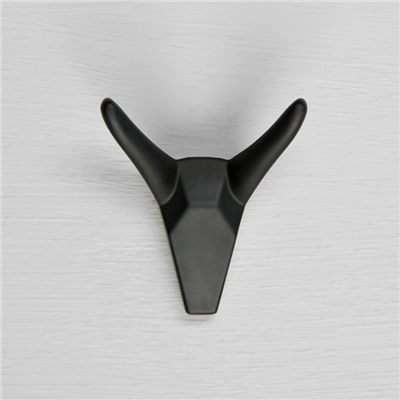 Крючок мебельный CAPPIO HORN, двухрожковый, цвет черный