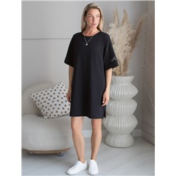 Платье из премиального хлопка с вышивкой на рукаве