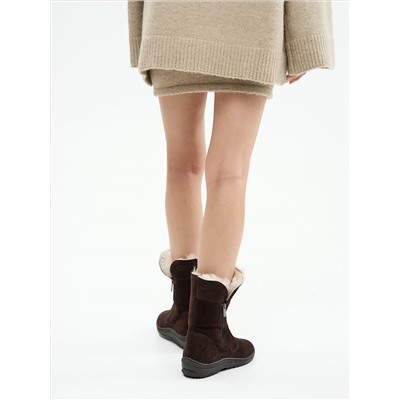 Полусапоги женские шоколадные замшевые с замком на литой подошве