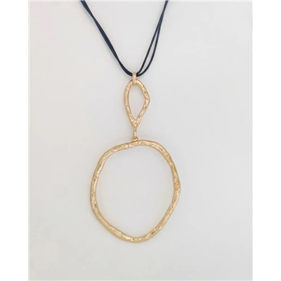 Кулон на шнурке