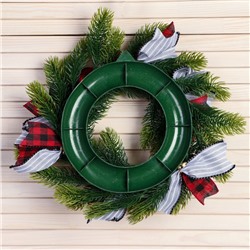 Венок новогодний d=30 см «Зимнее волшебство. Уютная сказка», с полосатыми лентами и шарами