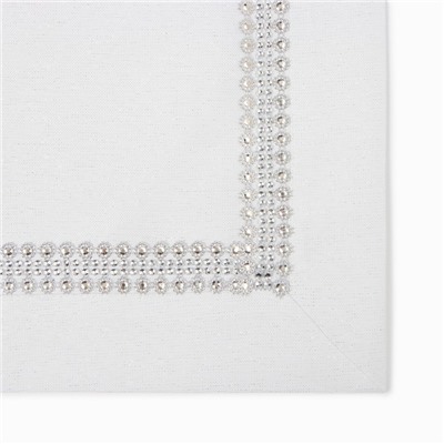 Скатерть Этель со стразами, 85×85 ±5 см, цвет белый, п/э
