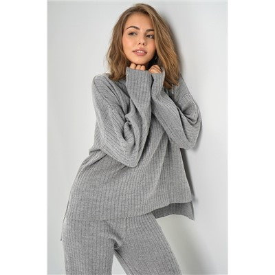 Женский вязаный костюм в рубчик-лапша Happyfox