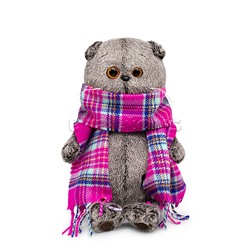 Кот Басик в ярко-розовом шарфе