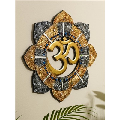 Панно резное «ОМ», 40×40×0.6 см, золотое основание