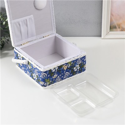 Шкатулка для рукоделия и шитья «Полевые цветы на синем», хранение ниток, иголок, мелочи, 20×20×11 см