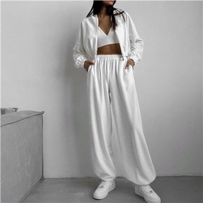 Костюм тройка