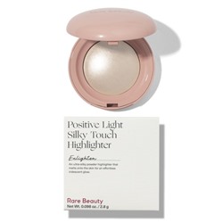 Пудровый хайлайтер Rare Beauty Positive Light Silky Touch