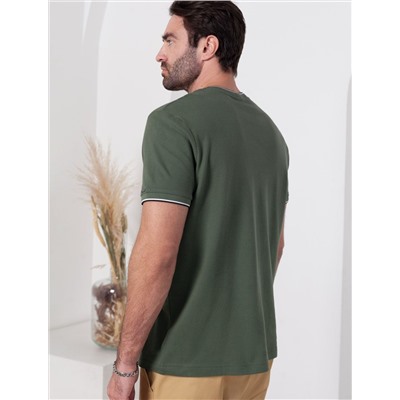 Футболка с V-вырезом из премиального хлопка с эластаном