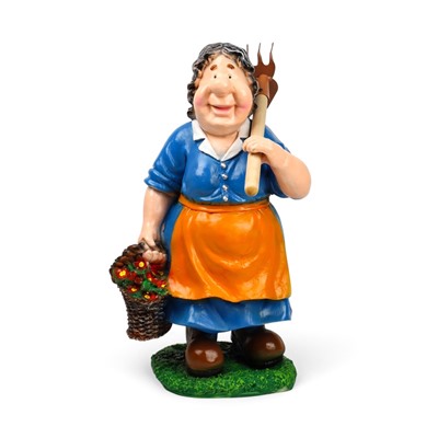 Садовая фигура из полистоуна «Баба с тяпкой», 63×23×27 см