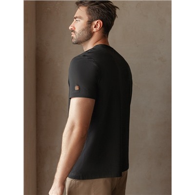 Футболка из премиального хлопка с авторским принтом