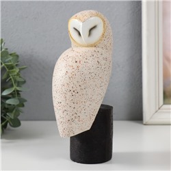 Фигурка полистоун «Сова: Обыкновенная сипуха: под крылом», песочный, 7.2×7.2×23.8 см