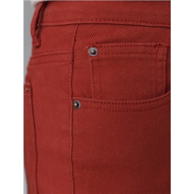 Джинсы из эластичного денима