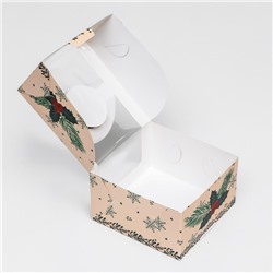 Коробка под бенто - торт с окном «Новогодняя с шишками», 14×14×8 см